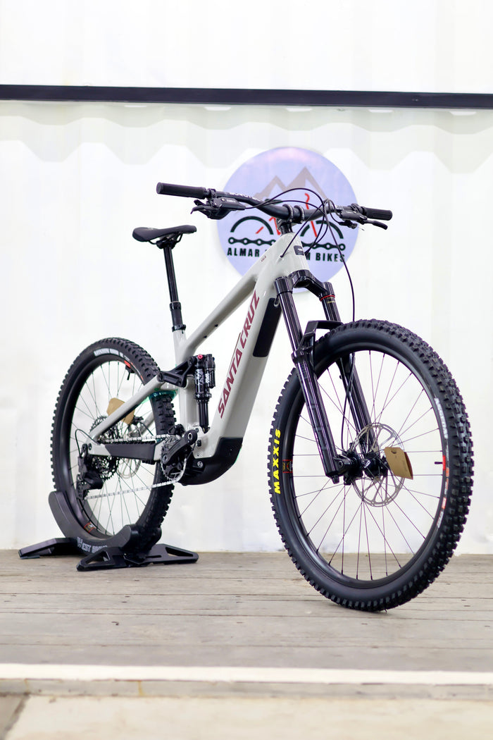 Santa Cruz Vala Kit 70 eBike 2027 Carbon (Nueva)