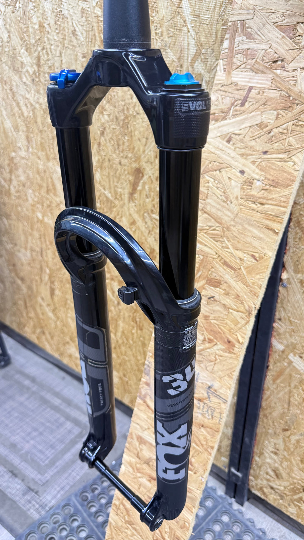 2025 PERFORMANCE 34 FLOAT 29 130mm