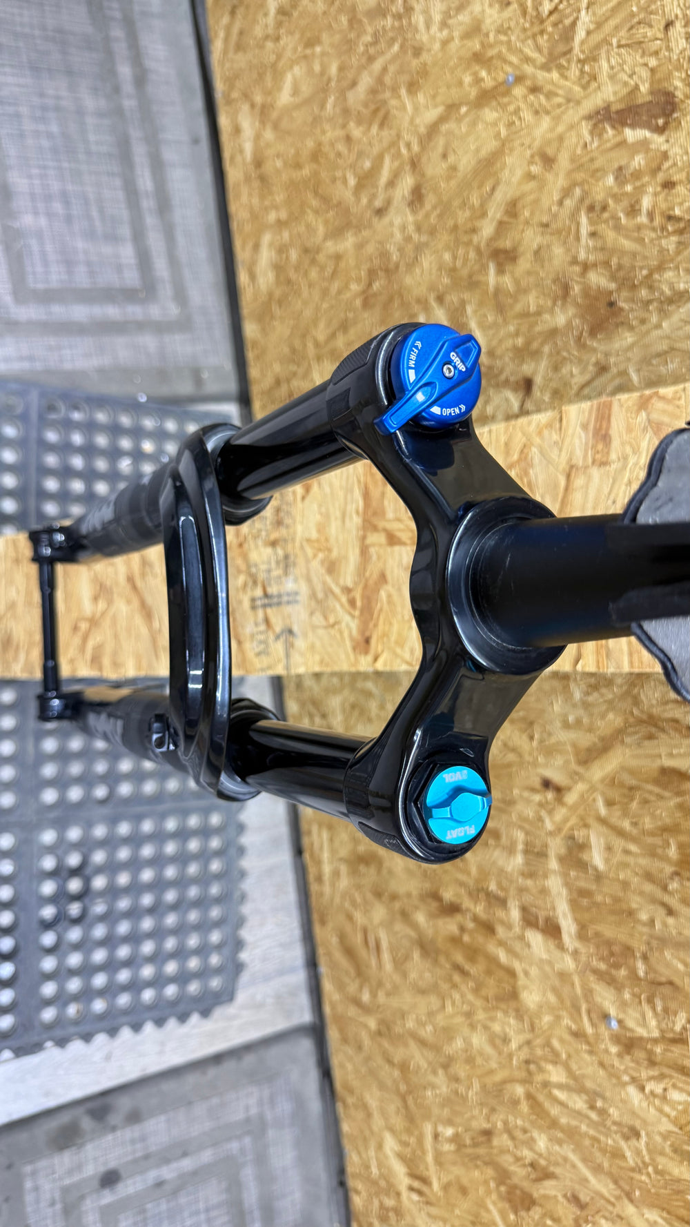 2025 PERFORMANCE 34 FLOAT 29 130mm