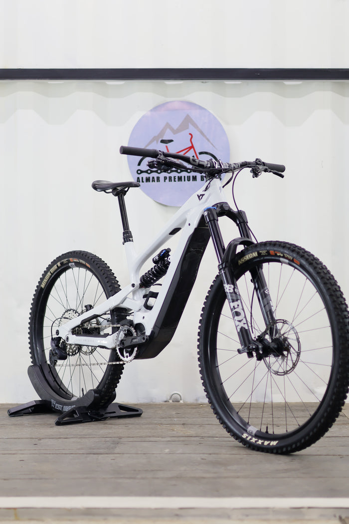 YT Decoy Core 3 2024/25 Carbon (eBike)