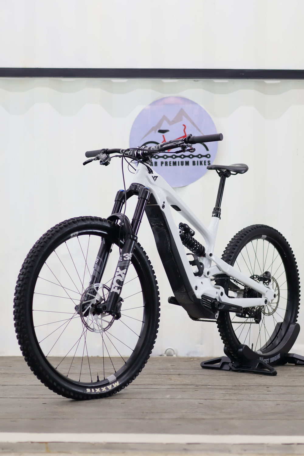 YT Decoy Core 3 2024/25 Carbon (eBike)