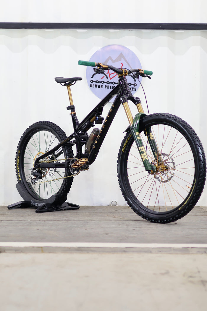COMMENCAL META SX 2026- CuadroNuevo - GarantíaAA  COMMENCAL META SX 2026 FULL DREAM BUILD — XTR Di2 / Fox Factory / i9 Hydra 2 /Cuadro Nuevo Garantía