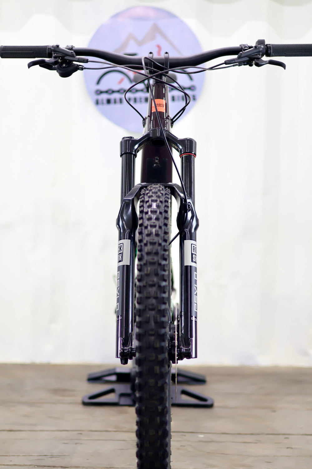 Santa Cruz Vala AL Deore eBike 2027 (Nueva)