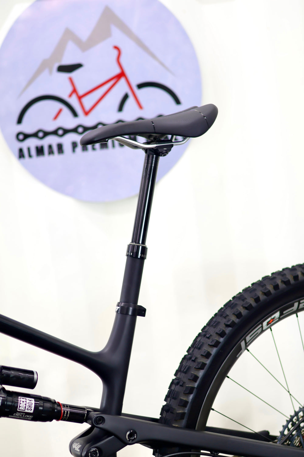 YT JEFFSY  CORE 3 2026 Full Carbon Mejorada (como nueva)
