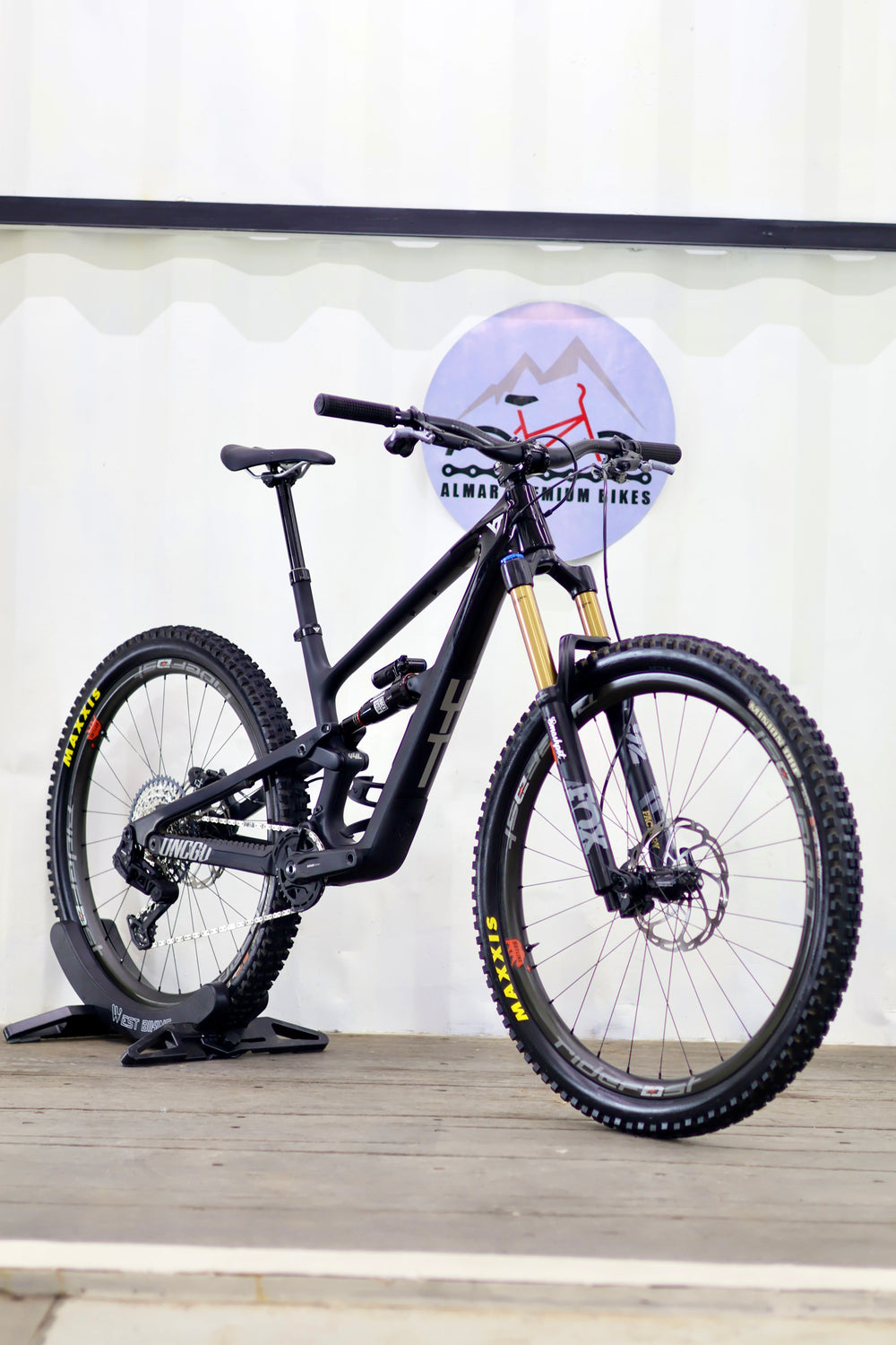 YT JEFFSY  CORE 3 2026 Full Carbon Mejorada (como nueva)