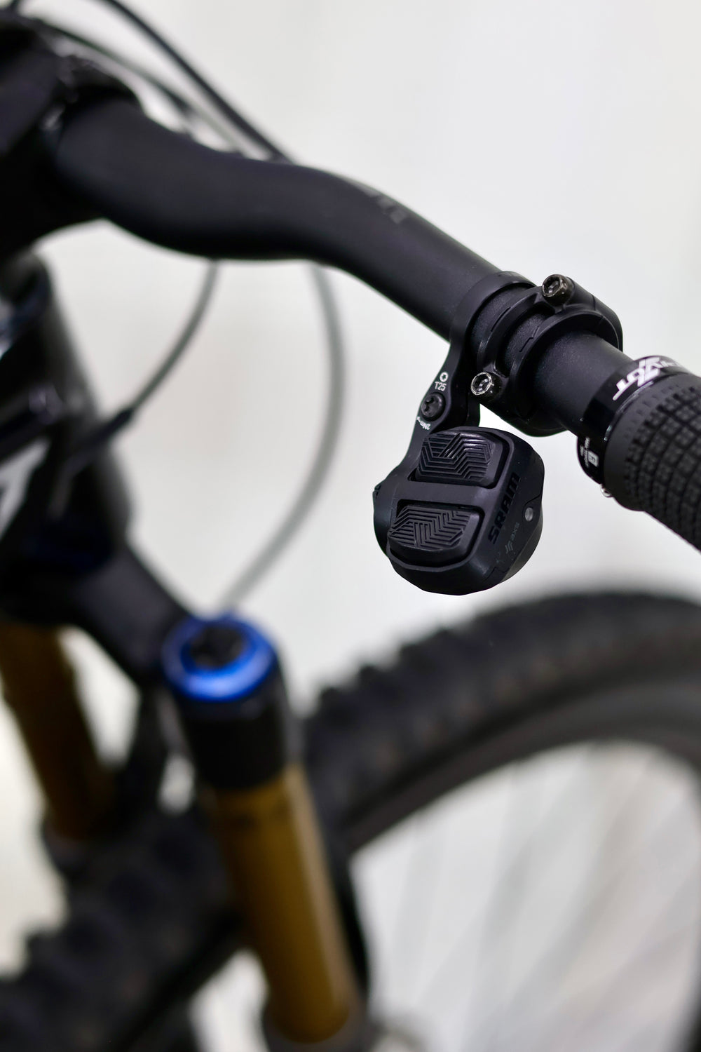 YT JEFFSY  CORE 3 2026 Full Carbon Mejorada (como nueva)