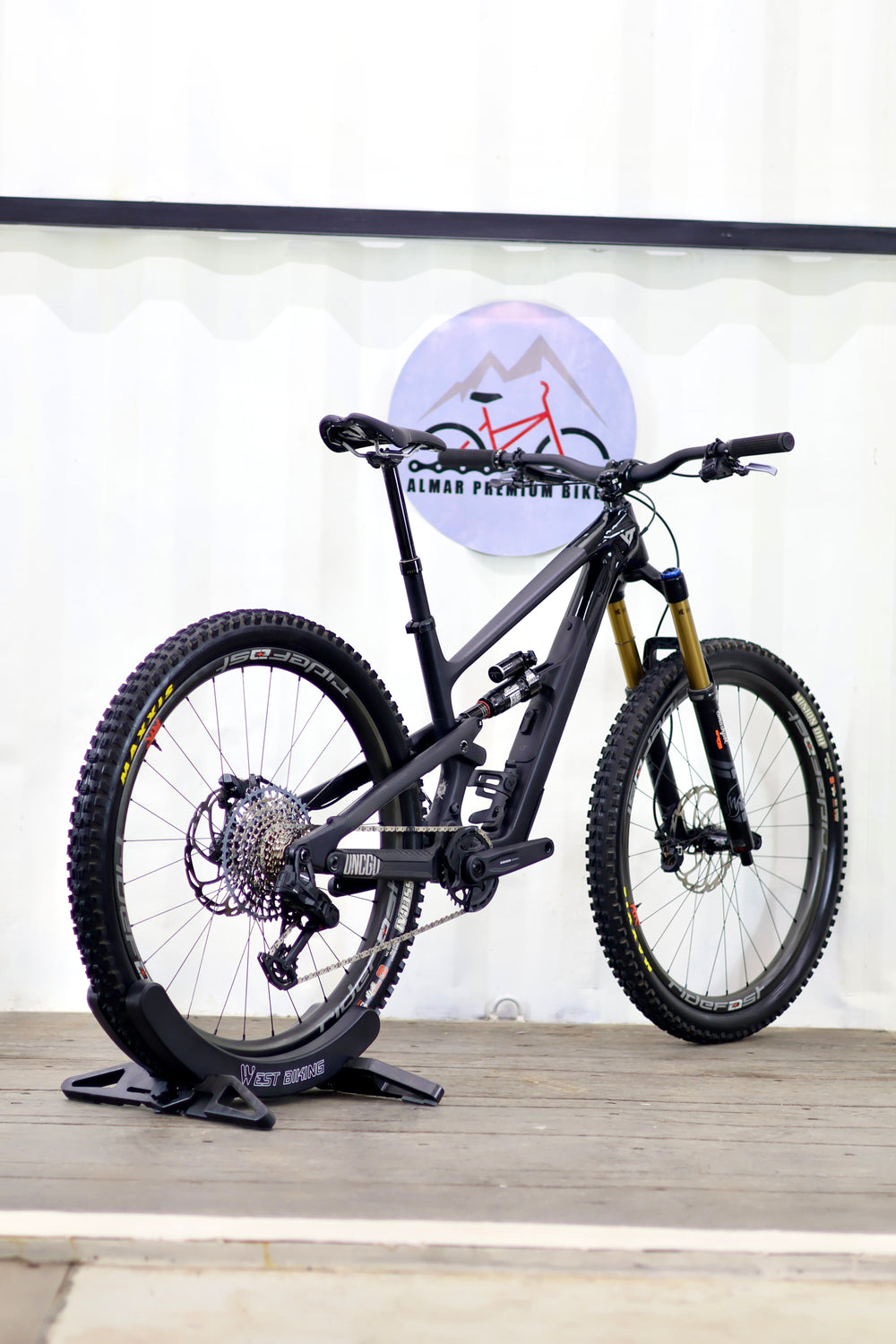 YT JEFFSY  CORE 3 2026 Full Carbon Mejorada (como nueva)