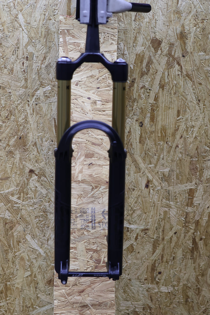 2022 FOX 36 170mm  KASHIMA MATTE BLACK GRIP2