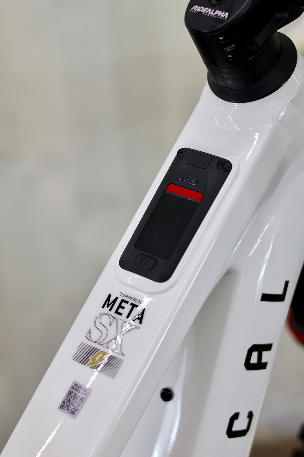 COMMENCAL META POWER SX AVINOX ROCKSHOX PURE WHITE 2027
