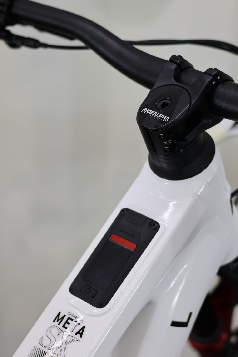 COMMENCAL META POWER SX AVINOX ROCKSHOX PURE WHITE 2027