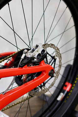 SANTA CRUZ DH V10 CC 2024 carbón