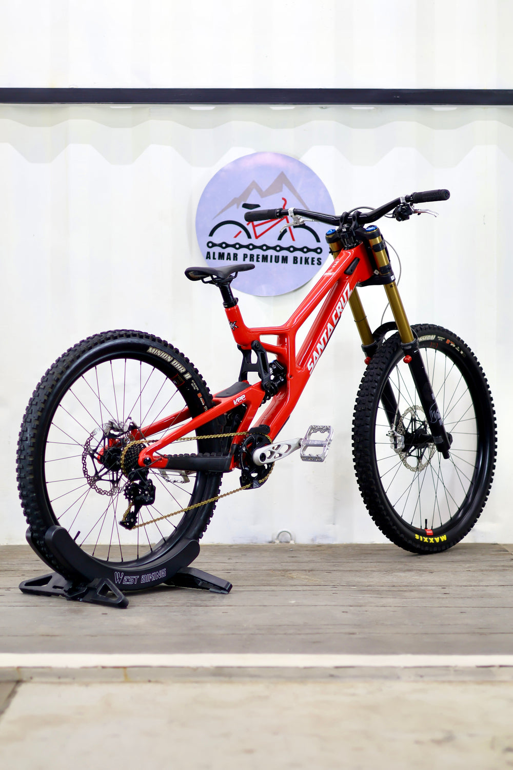 SANTA CRUZ DH V10 CC 2024 carbón